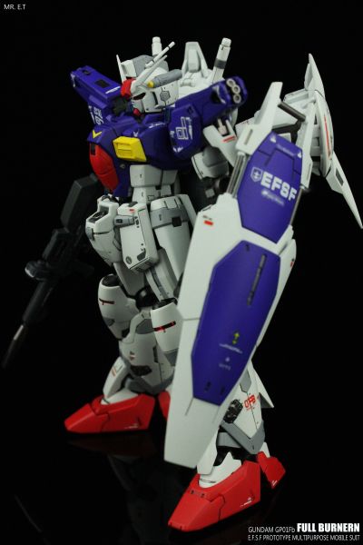 RG 1/144 RX-78GP01Fb 高达试作1号机全方位推进型