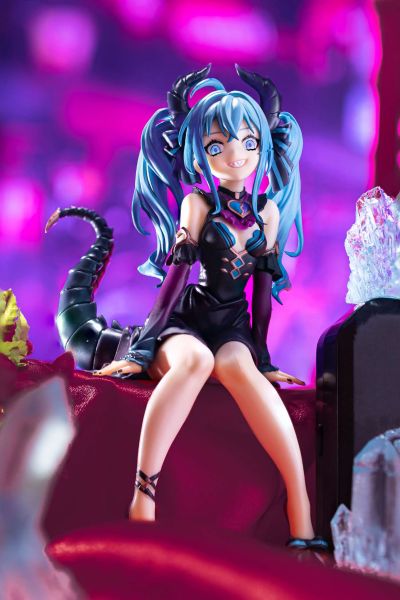 小恶魔初音未来，有点傻傻有点帅