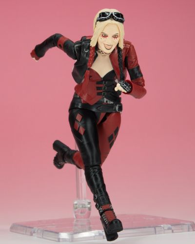 S.H.Figuarts X特遣队2  哈莉·奎恩/小丑女 (THE'RE DYING TO SAVE THE WORLD)