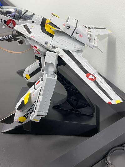DX超合金 超时空要塞 初回限定版VF-1S 女武神 洛伊・福克特别版