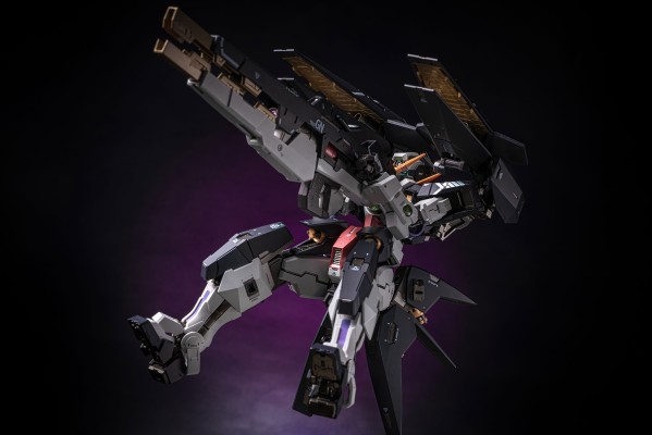 METAL BUILD 机动战士高达00 十周年 