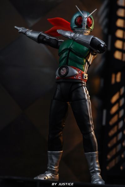 S.H.Figuarts(真骨雕制法) 假面骑士 假面骑士新1号 假面骑士50周年纪念版