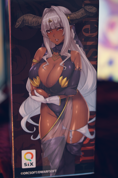 ムチムチデカパイマラ喰い魔王様とおんぼろ四畳半同栖生活  Frisia Ornstein