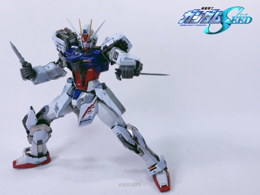 METAL BUILD 机动战士高达SEED GAT-X105 强袭高达  -METAL BUILD系列10周年纪念版-