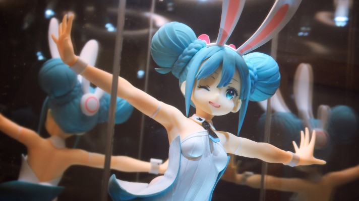 BiCuteBunnies   初音未来 白色