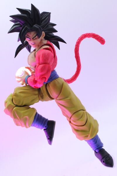 S.H.Figuarts 龙珠GT 超级赛亚人4 孙悟空