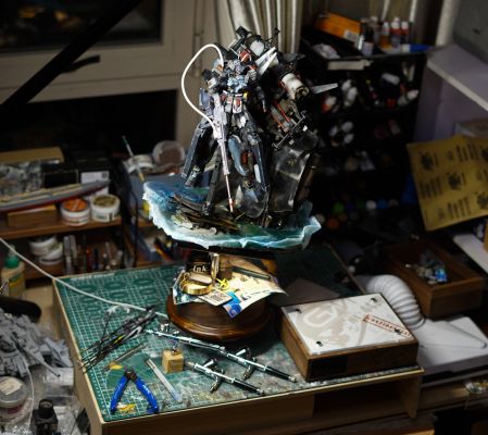 MG 	机动战士高达0080 口袋里的战争 1/100 RGMｰ79SP 狙击型吉姆II