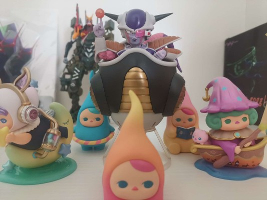 S.H.Figuarts  弗利萨 第一形态+弗利萨飞船