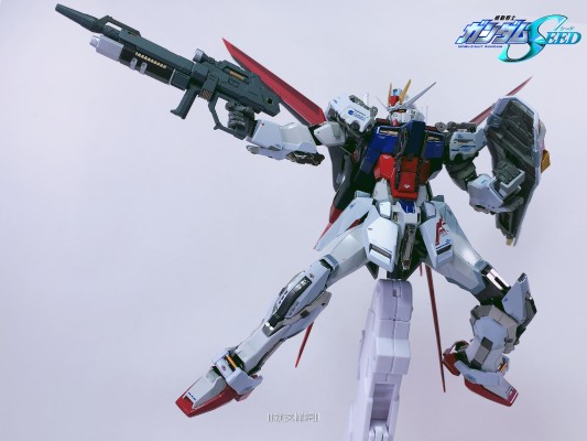 METAL BUILD 机动战士高达SEED GAT-X105 强袭高达  -METAL BUILD系列10周年纪念版-