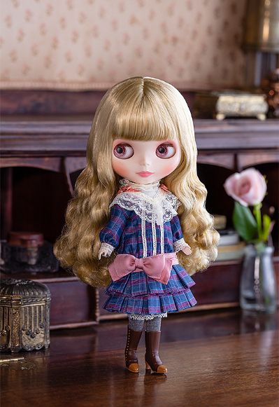 Blythe Song of London Mary