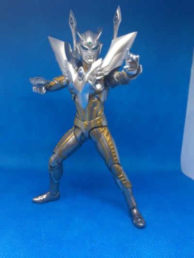 S.H.Figuarts 奥特银河格斗 巨大阴谋 终极赛罗闪耀型