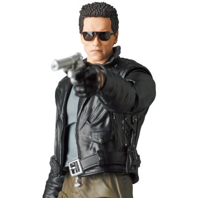 MAFEX 编号176 终结者(1984) T-800