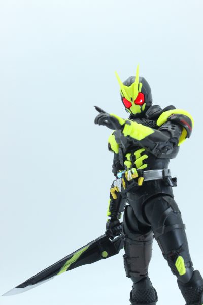 S.H.Figuarts 剧场版 假面骑士 令和 第一世代 假面骑士零零一