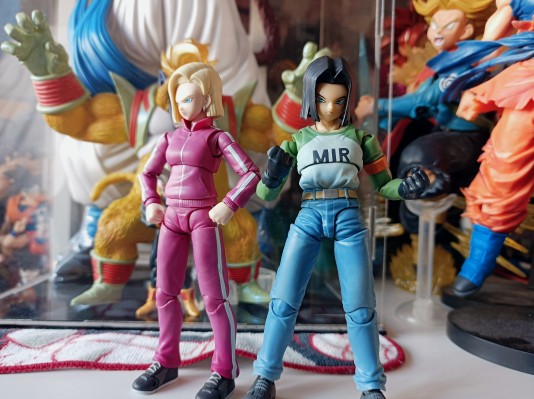 S.H.Figuarts 龙珠超 人造人18号 -宇宙生存篇-
