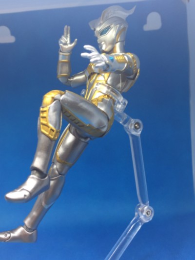 S.H.Figuarts 奥特银河格斗 巨大阴谋 终极赛罗闪耀型