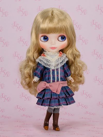 Blythe Song of London Mary