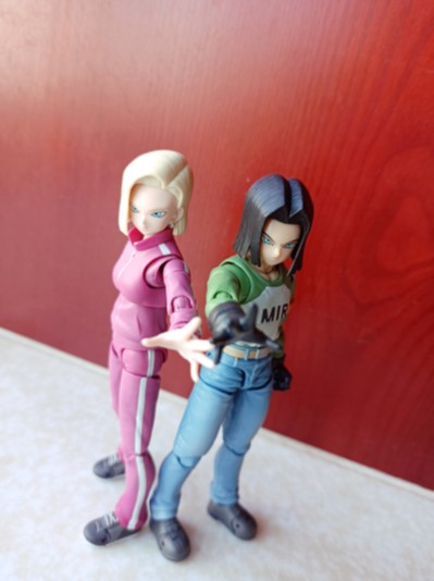 S.H.Figuarts 龙珠超 人造人18号 -宇宙生存篇-