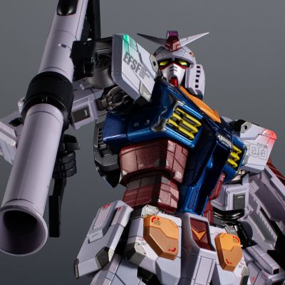 超合金×横滨高达工厂 RX-78F00 高达 ‐夜光版‐