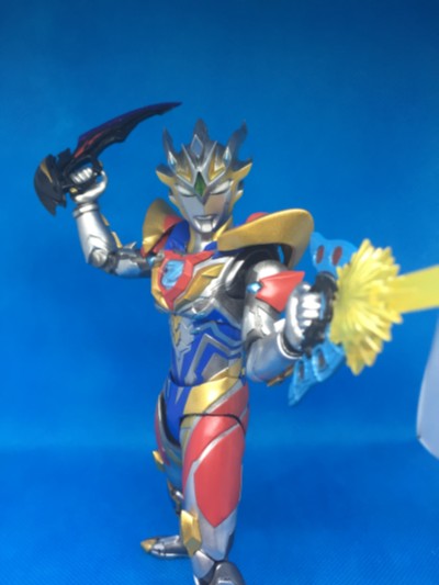 S.H.Figuarts  泽塔奥特曼 德尔塔天爪