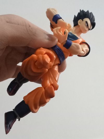 S.H.Figuarts 龙珠Z Ultimate孙悟饭 Event Exclusive Color Edition 