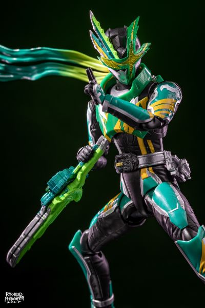 S.H.Figuarts  假面骑士剑斩 猿飞忍者传