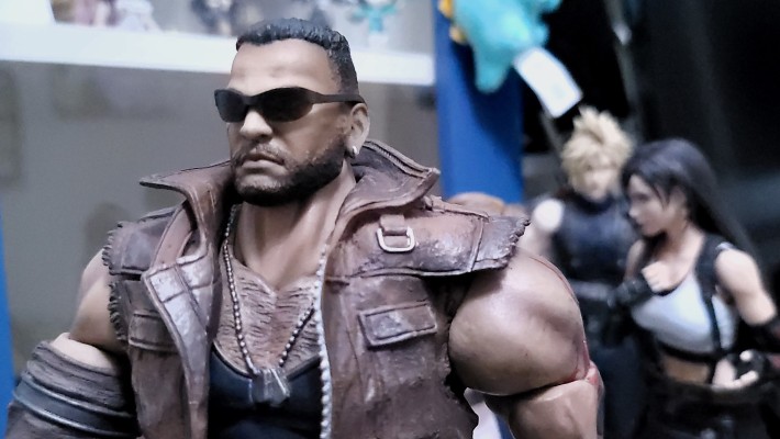 PlayArts改 最终幻想VII 重制版 巴雷特·华莱士 Version 2