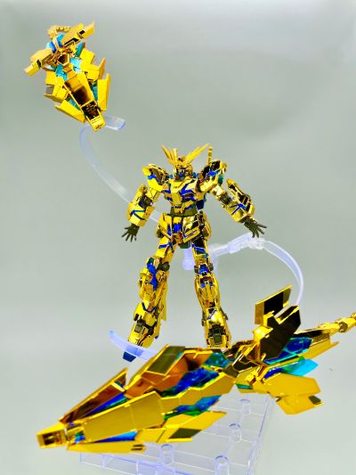 RG 1/144 独角兽高达三号机凤凰（机动战士高达NT版）