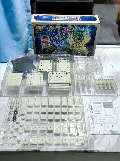 圣斗士圣衣神话 白鹅座 冰河 神圣衣
