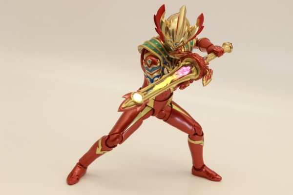 S.H.Figuarts  奥特银河格斗 巨大阴谋  泰迦奥特曼 彩虹三重斯特利姆形态