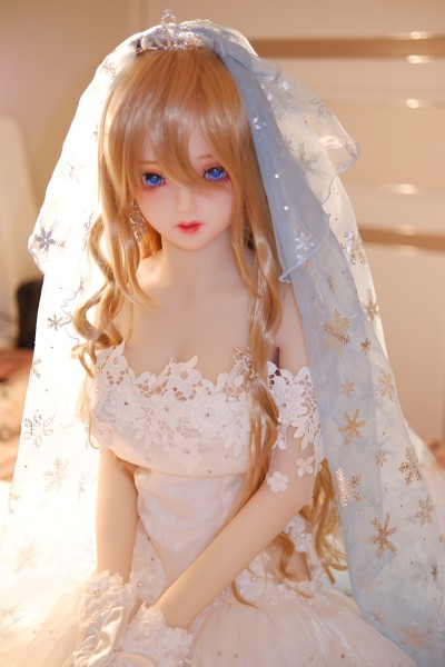 不那么还原的索米婚纱