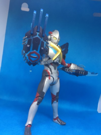 S.H.Figuarts 艾克斯奥特曼 艾克斯奥特曼 与 哥莫拉装甲 套装