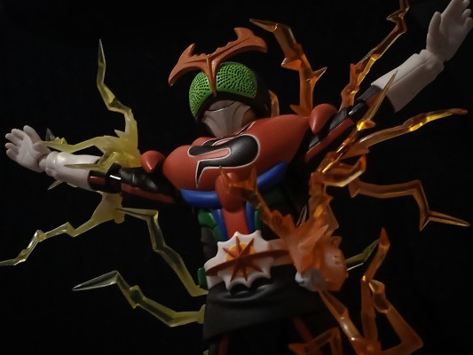 S.H.Figuarts  假面骑士强人+甲律摩托（暂译）