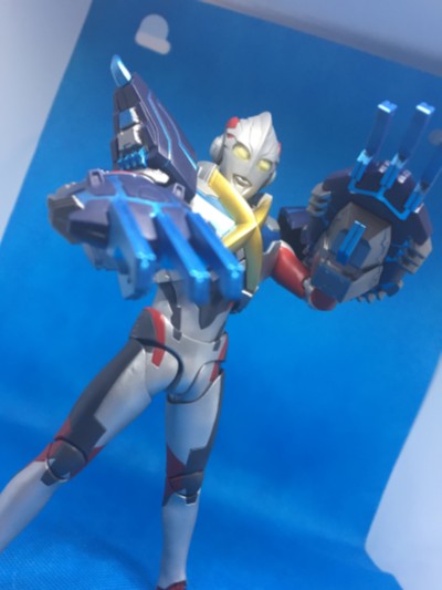 S.H.Figuarts 艾克斯奥特曼 艾克斯奥特曼 与 哥莫拉装甲 套装