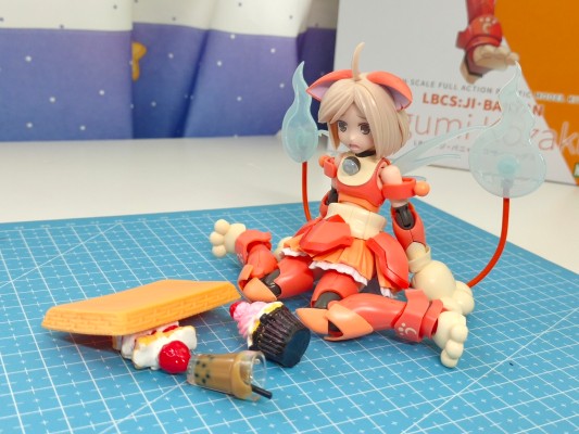 装甲娘 LBCS：地缚喵 小樱亚美