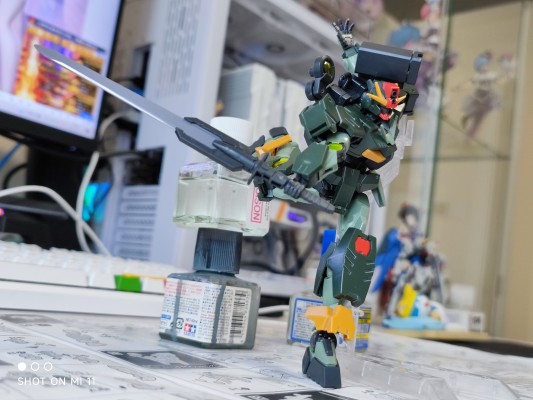 HG 1/144  量子型00指挥官高达