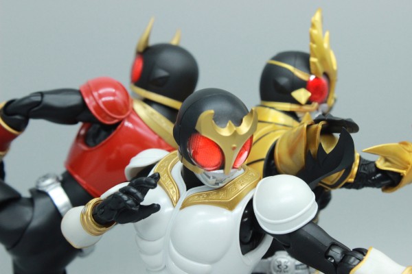 S.H.Figuarts(真骨雕制法)  假面骑士帝骑系列  假面骑士空我 升华究极形态