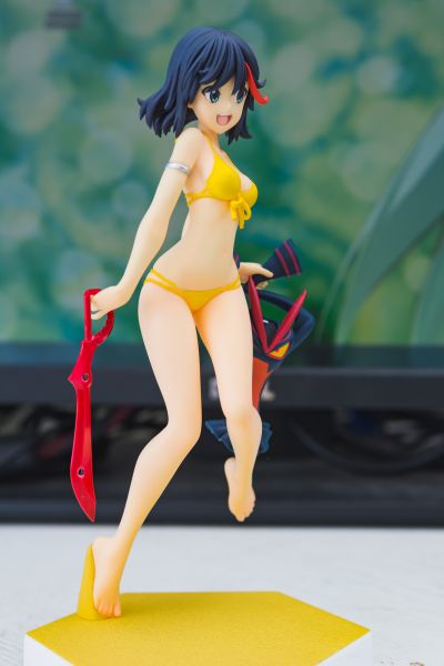BEACH QUEENS 斩服少女 纏流子