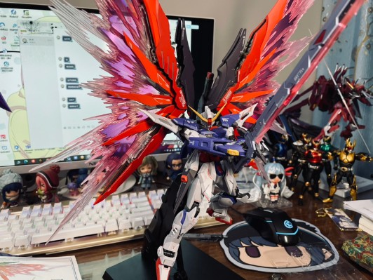METAL BUILD 机动战士高达SEED DESTINY ZGMF-X42S 命运高达 SOUL RED Ver.