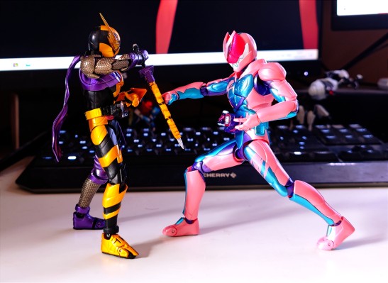 S.H.Figuarts 假面骑士创骑 假面骑士创骑 忍者漫画形态