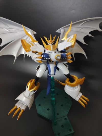 Figure-rise Standard Amplified 剧场版 数码宝贝02 超恶魔兽的反击 帝皇龙甲兽 圣骑士形态