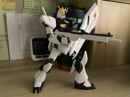 EG 1/144 ν高达