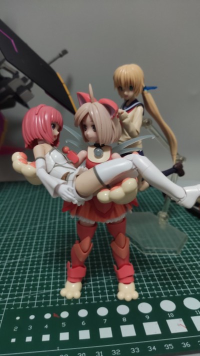 装甲娘 LBCS：地缚喵 小樱亚美