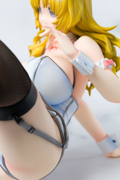 智恵 兔女郎