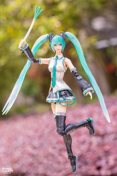 PlayArts改 DESIGNED BY TETSUYA NOMURA 初音未来