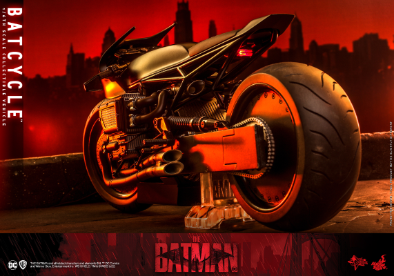 MMS642  电影杰作系列 新蝙蝠侠 蝙蝠摩托
