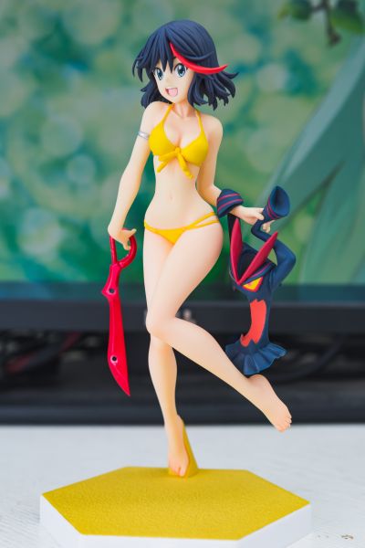 BEACH QUEENS 斩服少女 纏流子
