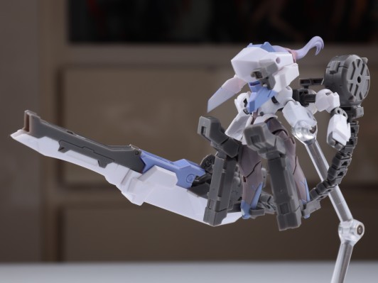 桌面军队 F-606s FREA 系列