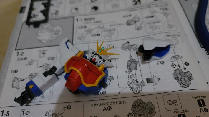 MG 1/100 新机动战记高达W 无尽的华尔兹 XXXG-01S 神龙高达 EW版 