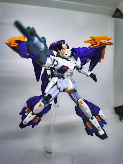 HG 1/144  亚斯克雷普欧斯高达