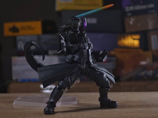 figma #517-DX 剧场版 来自深渊：深魂的黎明 波多尔多 登向明星版